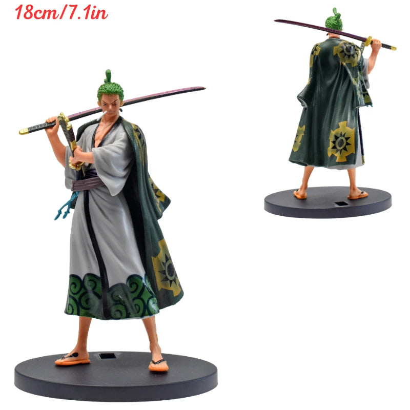 One Piece-figur – Roronoa Zoro med svart mantel (samurajstil)