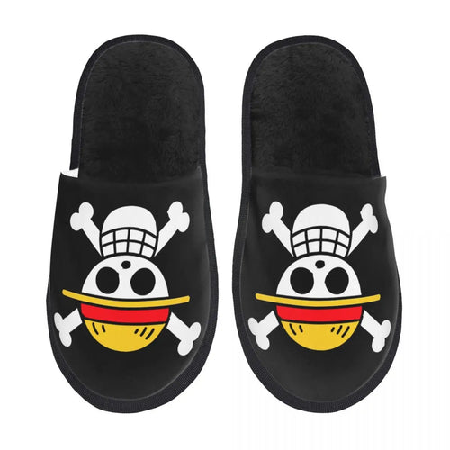 Kapcie One Piece – motyw Jolly Roger załogi Mugiwara (czarny)