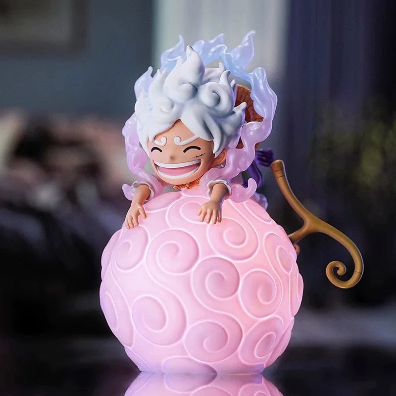 One Piece-figur – Luffy Gear 5 på djävulsfrukten