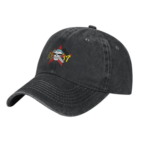 Czapka One Piece – Luffy w biegu, fason dad hat
