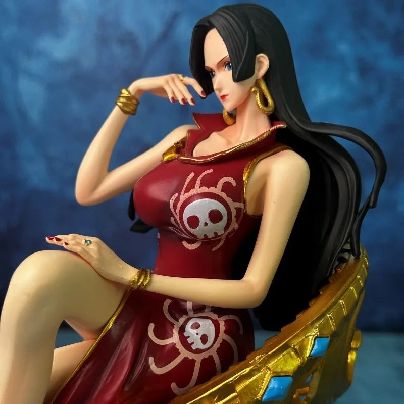 Figurka One Piece — Boa Hancock (siedząca poza na kolekcjonerskim tronie)